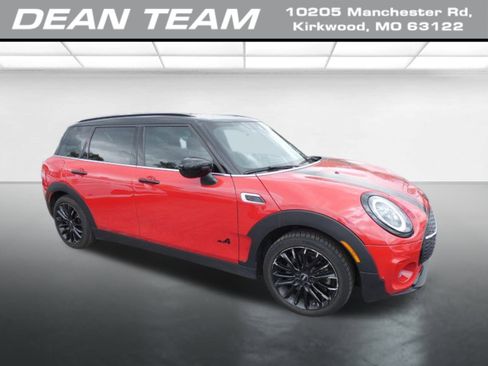 Used 2024 MINI Cooper Clubman S w/ Signature Upholstery Package image 1