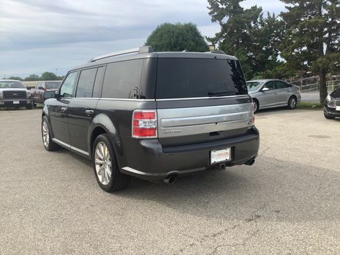 Used 2018 Ford Flex Limited w/ Equipment Group 303A AWD/4WD image 6