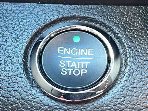 Used 2021 Ford Expedition Max Limited image 17