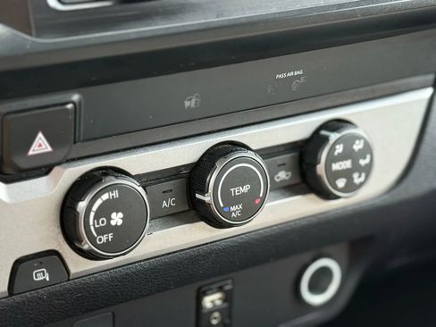 Used 2019 Toyota Tacoma SR w/ SR Convenience Package image 37