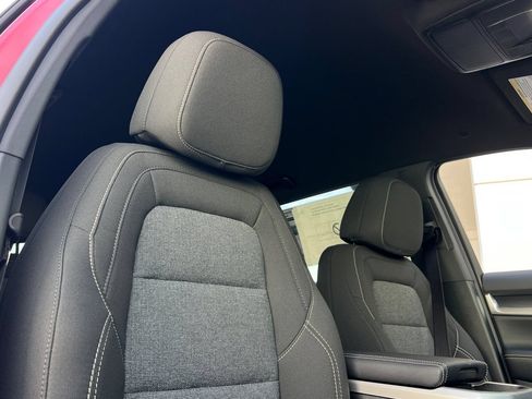 New 2026 GMC Terrain Elevation FWD image 18