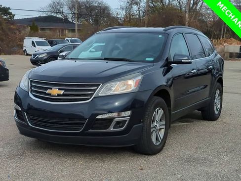 Used 2015 Chevrolet Traverse LT image 3