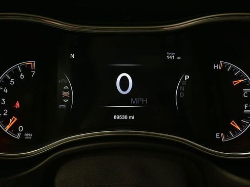 Used 2018 Jeep Grand Cherokee Overland AWD/4WD image 9