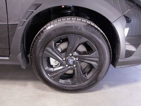 Used 2025 Subaru Crosstrek 2.0i image 11