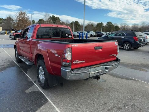 Used 2011 Toyota Tacoma PreRunner w/ TRD Off-Road Pkg image 4