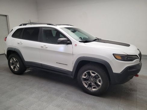 Used 2019 Jeep Cherokee Trailhawk AWD/4WD image 11