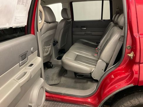 Used 2006 Dodge Durango Limited w/ Travel Convenience Group AWD/4WD image 25