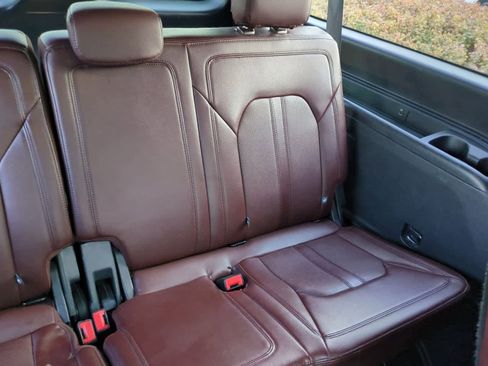 Used 2023 Ford Expedition Max Limited image 22