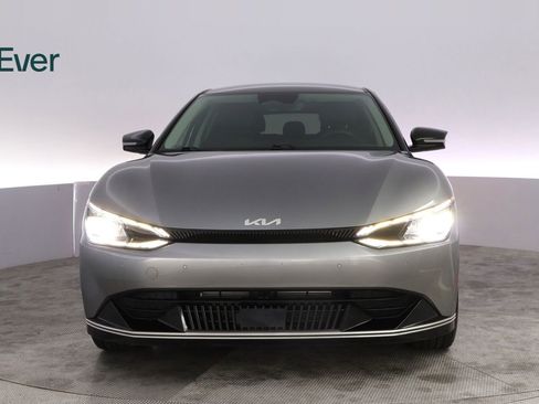 Used 2024 Kia EV6 Wind RWD image 12