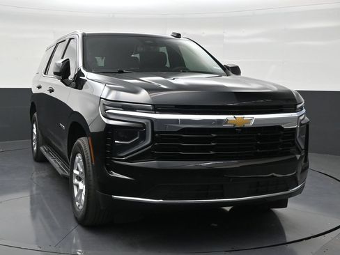 Used 2025 Chevrolet Tahoe LS RWD image 7
