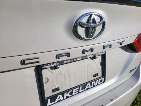 Used 2023 Toyota Camry XSE FWD image 7