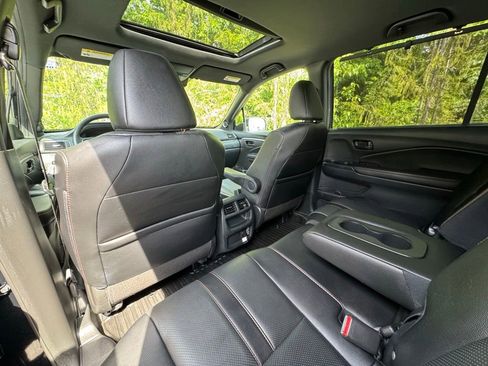 Used 2022 Honda Passport TrailSport image 10