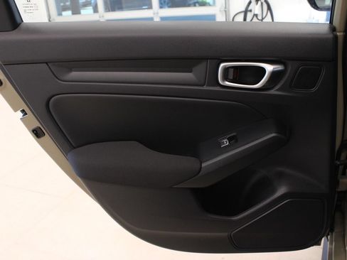 Used 2025 Honda Civic Sport image 26