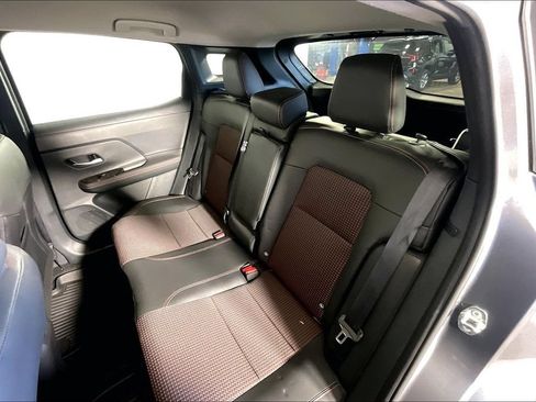 Used 2025 Nissan Kicks SR FWD image 31