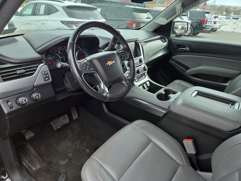Used 2018 Chevrolet Suburban LT image 15