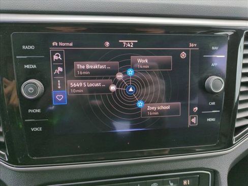 Used 2022 Volkswagen Atlas SEL R-Line image 13