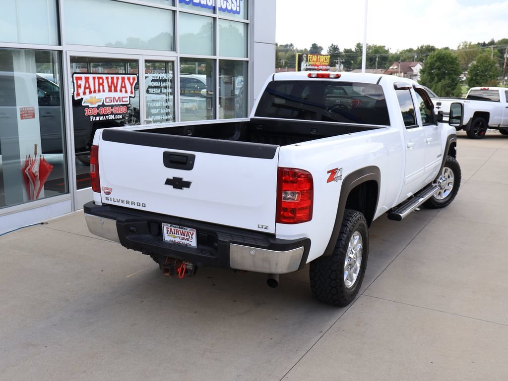 Certified 2014 Chevrolet Silverado 2500 LTZ w/ LTZ Plus Package AWD/4WD image 42