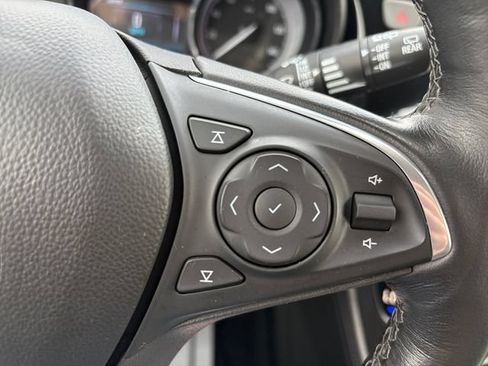 Used 2020 Buick Envision Essence FWD image 24