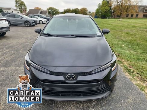 Used 2025 Toyota Corolla LE image 10
