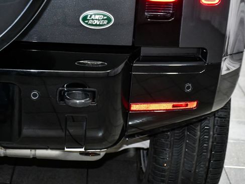 Used 2023 Land Rover Defender 90 X-Dynamic SE AWD/4WD image 84