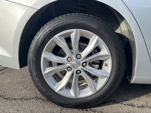 Used 2022 Chevrolet Malibu LT image 16