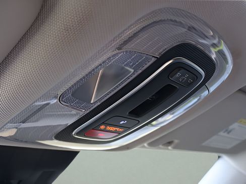 Used 2024 Hyundai Kona Limited FWD image 25