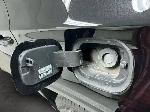 Used 2019 Chevrolet Traverse LS w/ LPO, Blackout Package FWD image 25