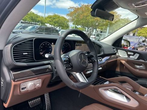 New 2026 Mercedes-Benz GLS 450 4MATIC image 19