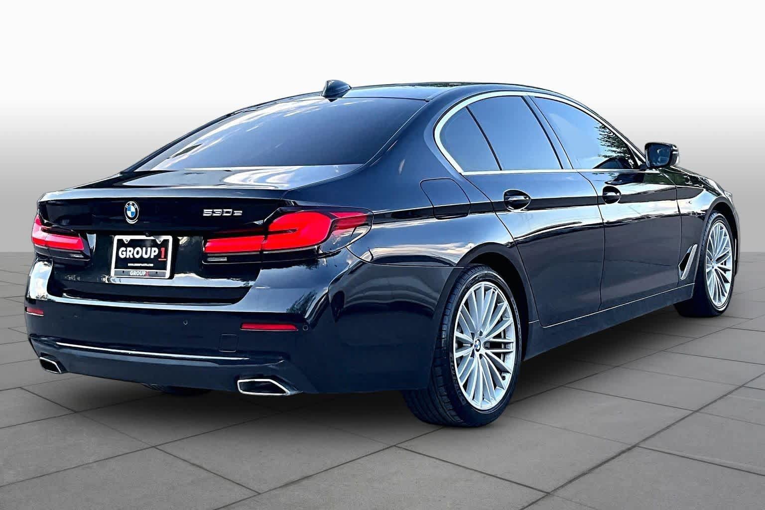 Used 2021 BMW 530e w/ Premium Package RWD image 13