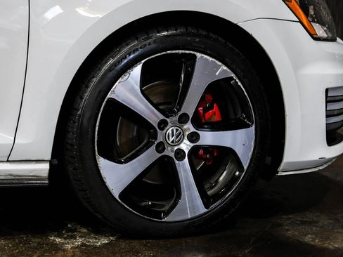 Used 2015 Volkswagen GTI S FWD image 48