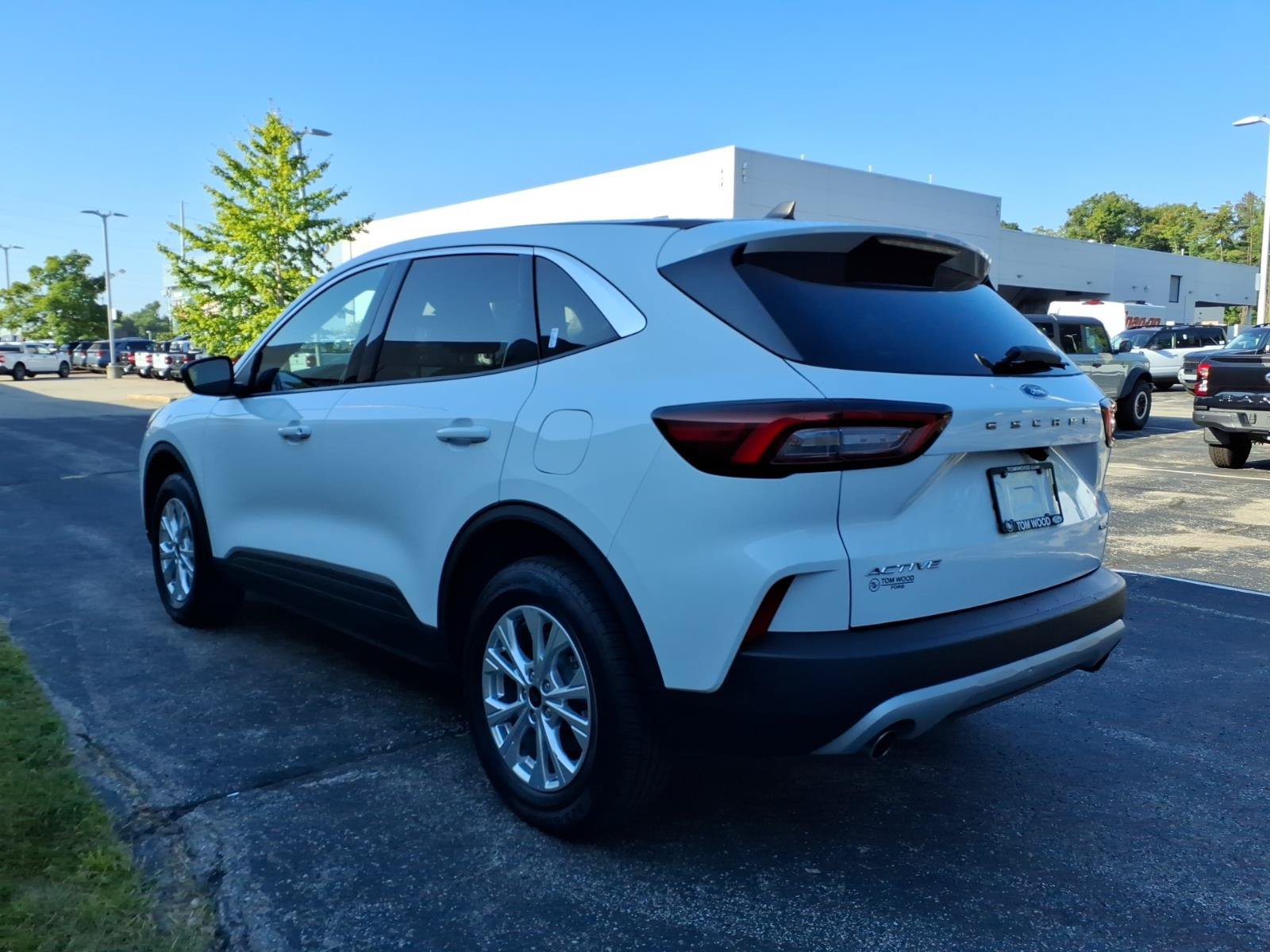 Used 2024 Ford Escape Active AWD/4WD image 8