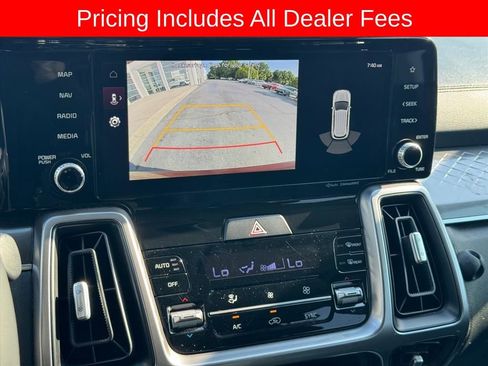 Certified 2023 Kia Sorento S FWD image 23