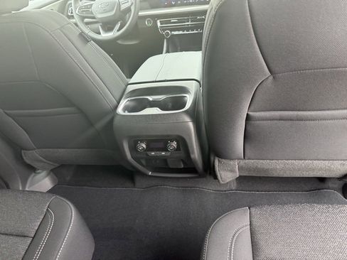 New 2026 Chevrolet Traverse LT image 38