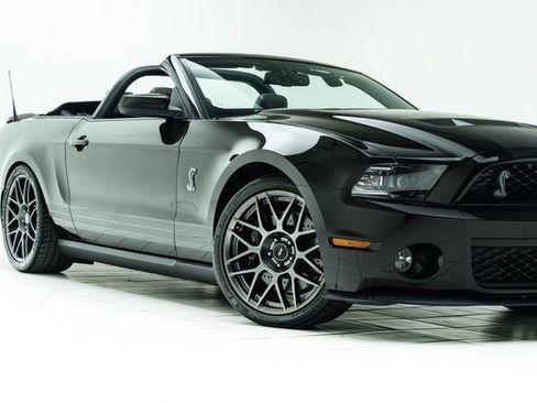 Used 2012 Ford Mustang Shelby GT500 w/ Electronics Pkg RWD image 3