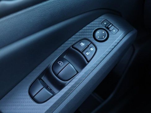 New 2025 Nissan Altima 2.5 SV image 17