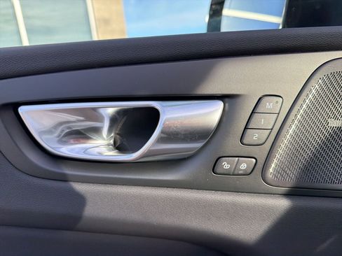 New 2026 Volvo XC60 B5 Ultra w/ Climate Package image 62