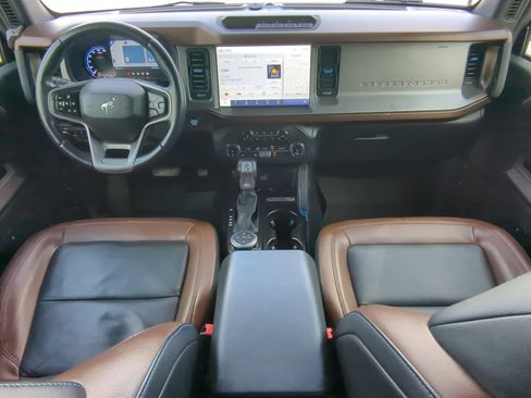 Used 2022 Ford Bronco Outer Banks AWD/4WD image 13