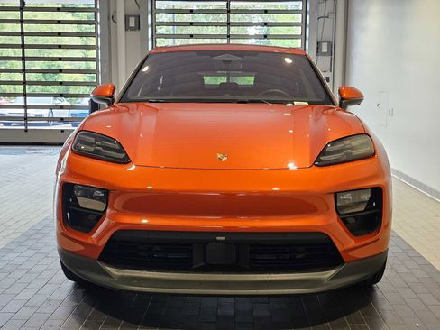 New 2025 Porsche Macan Electric image 10