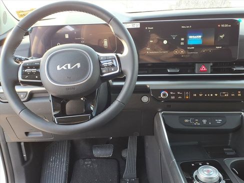 New 2026 Kia Carnival SX Prestige image 8