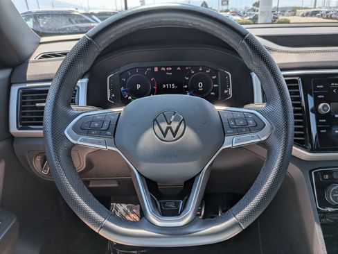 Used 2023 Volkswagen Atlas Cross Sport SEL R-Line AWD/4WD image 15