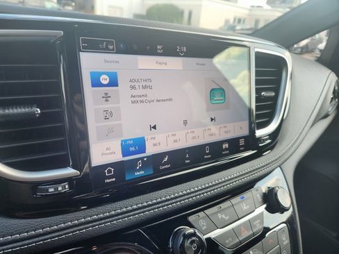 New 2026 Chrysler Pacifica Limited w/ S Appearance Package image 15