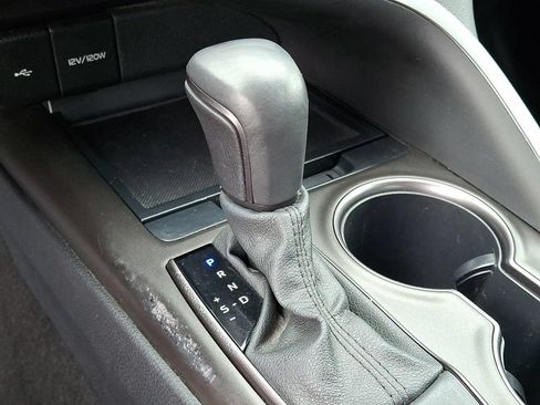 Certified 2021 Toyota Camry SE w/ Convenience Package FWD image 15