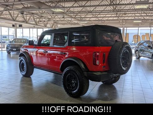 Used 2024 Ford Bronco Black Diamond w/ Sasquatch Package image 6