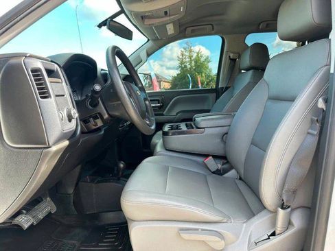 Used 2018 Chevrolet Silverado 1500 W/T AWD/4WD image 11