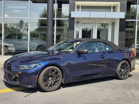 Used 2022 BMW M4 xDrive Competition w/ M Carbon Exterior Package AWD/4WD image 4