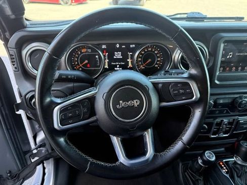 Used 2021 Jeep Wrangler Unlimited Sahara AWD/4WD image 30