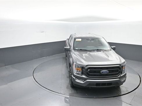 Certified 2022 Ford F150 XLT w/ Equipment Group 302A High image 18