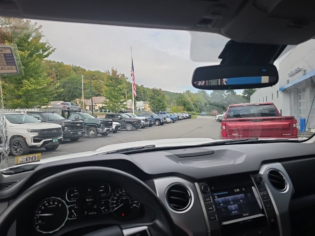 Used 2018 Toyota Tundra SR5 w/ TRD Sport Package AWD/4WD image 17