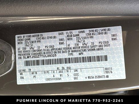 New 2026 Lincoln Corsair Grand Touring w/ Rear Removable Package Tray image 36