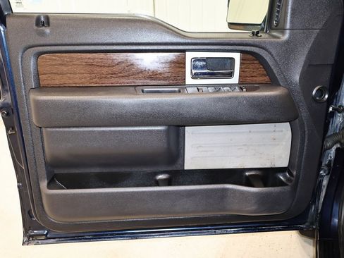 Used 2014 Ford F150 Lariat image 11